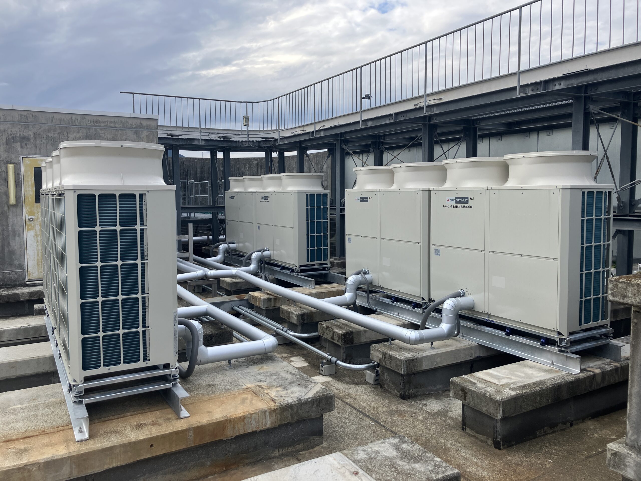 寄居町庁舎空調設備等更新工事4